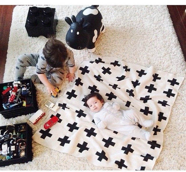 Baby Blanket Black White Cute Rabbit Swan Cross Knitted Plaid For Bed Sofa Bed Spread Bath Towels Play Mat Gift