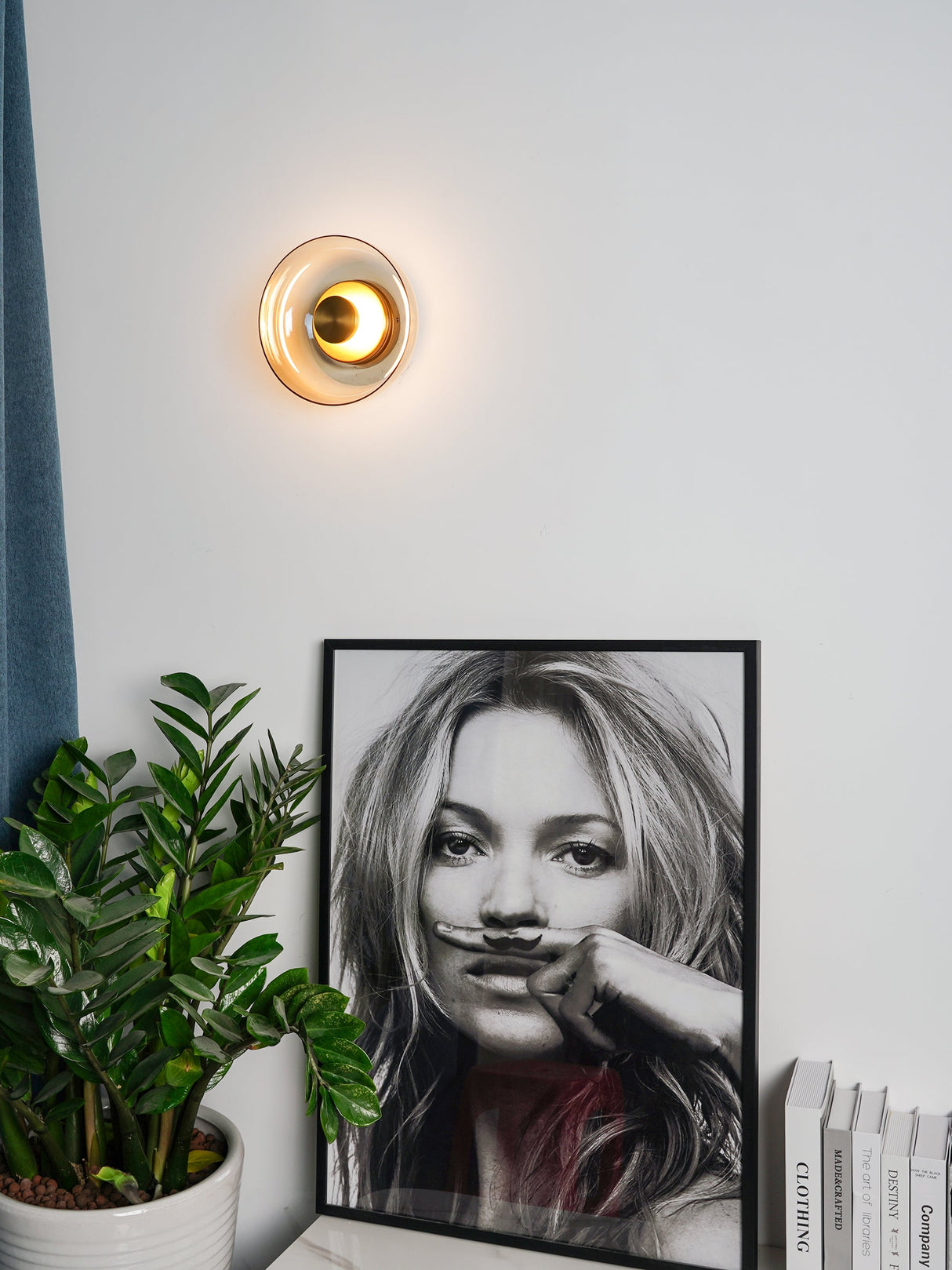 Blossi Wall Light