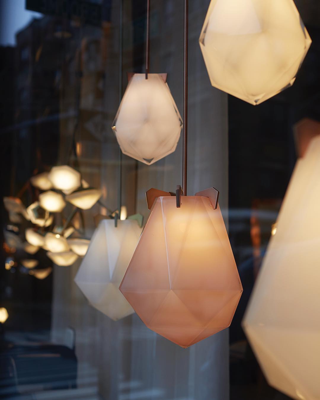 Briolette Pendant Light