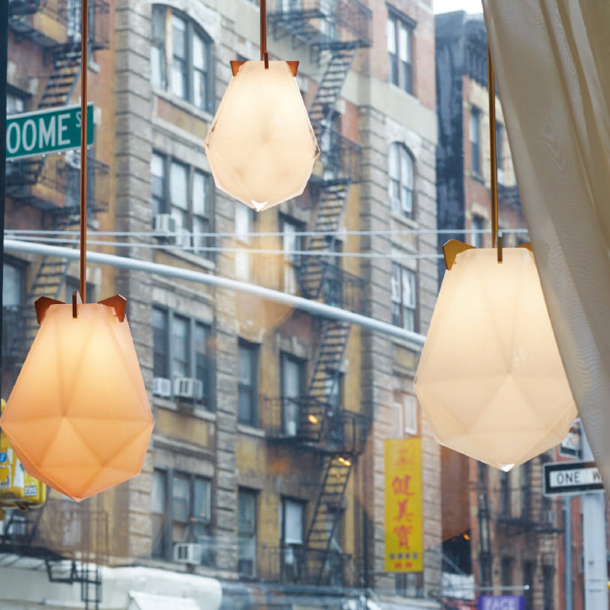 Briolette Pendant Light