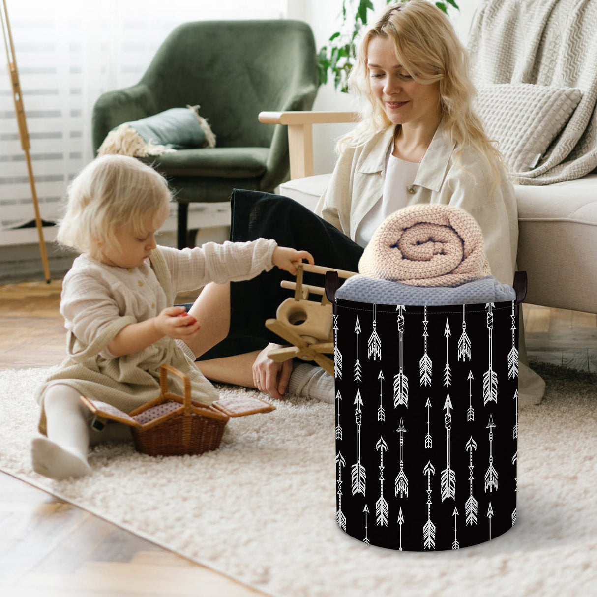 Black Arrow Collapsible Laundry Hamper