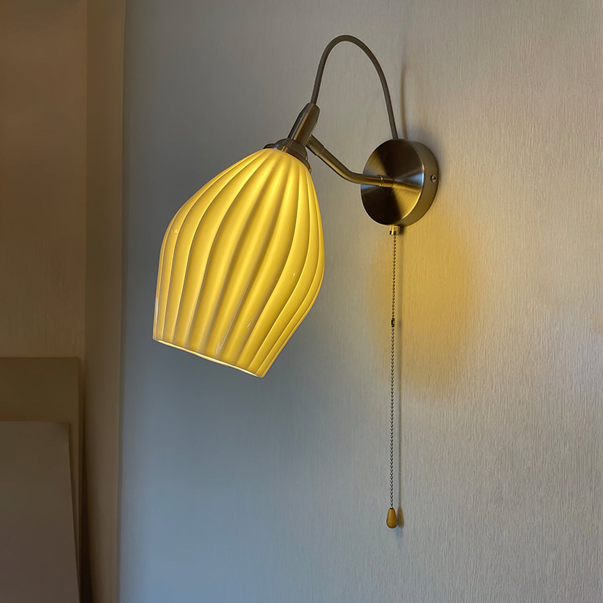 Ceramic Ribbed Wall light