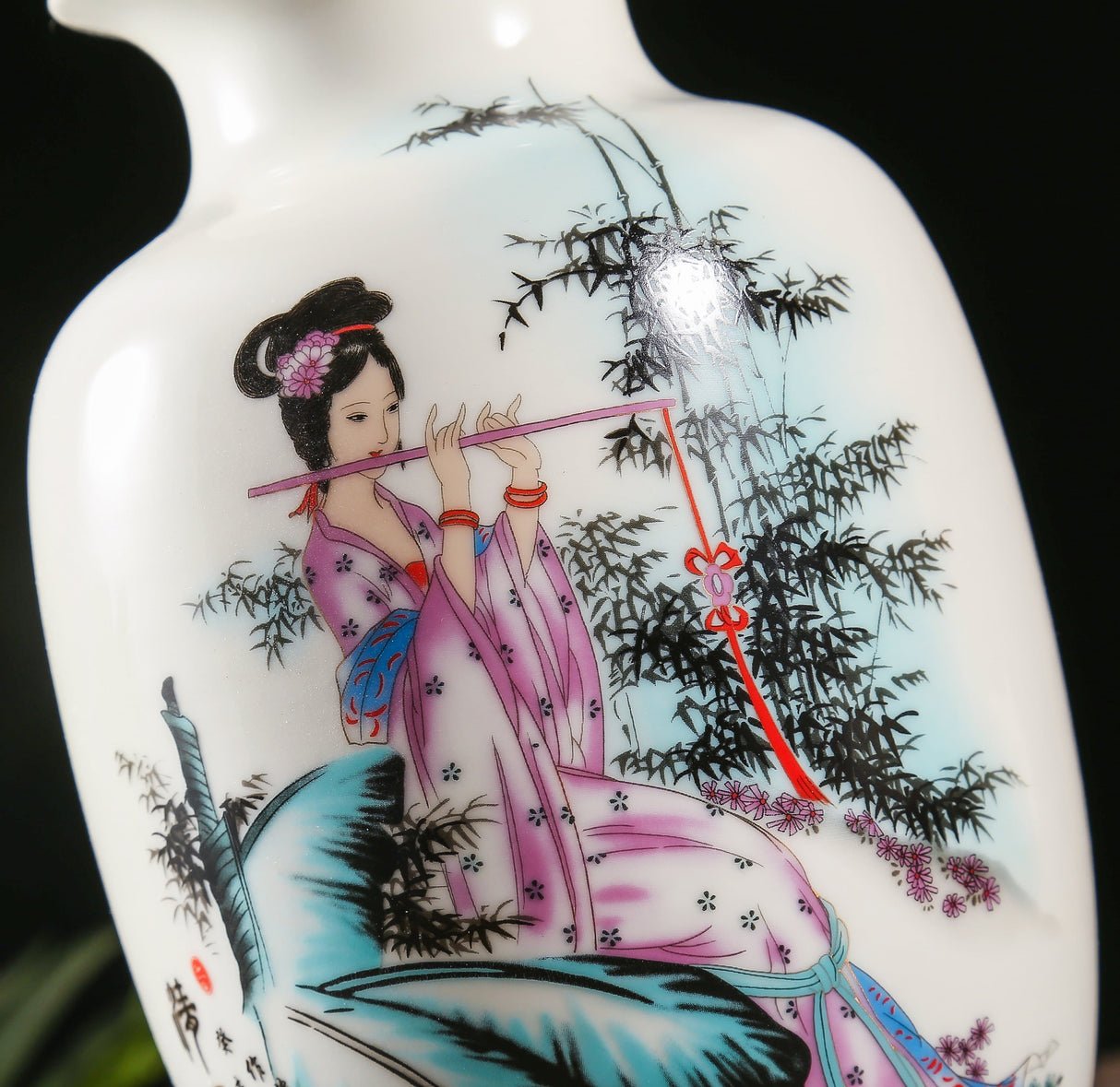 Chinese Retro White Porcelain Vase