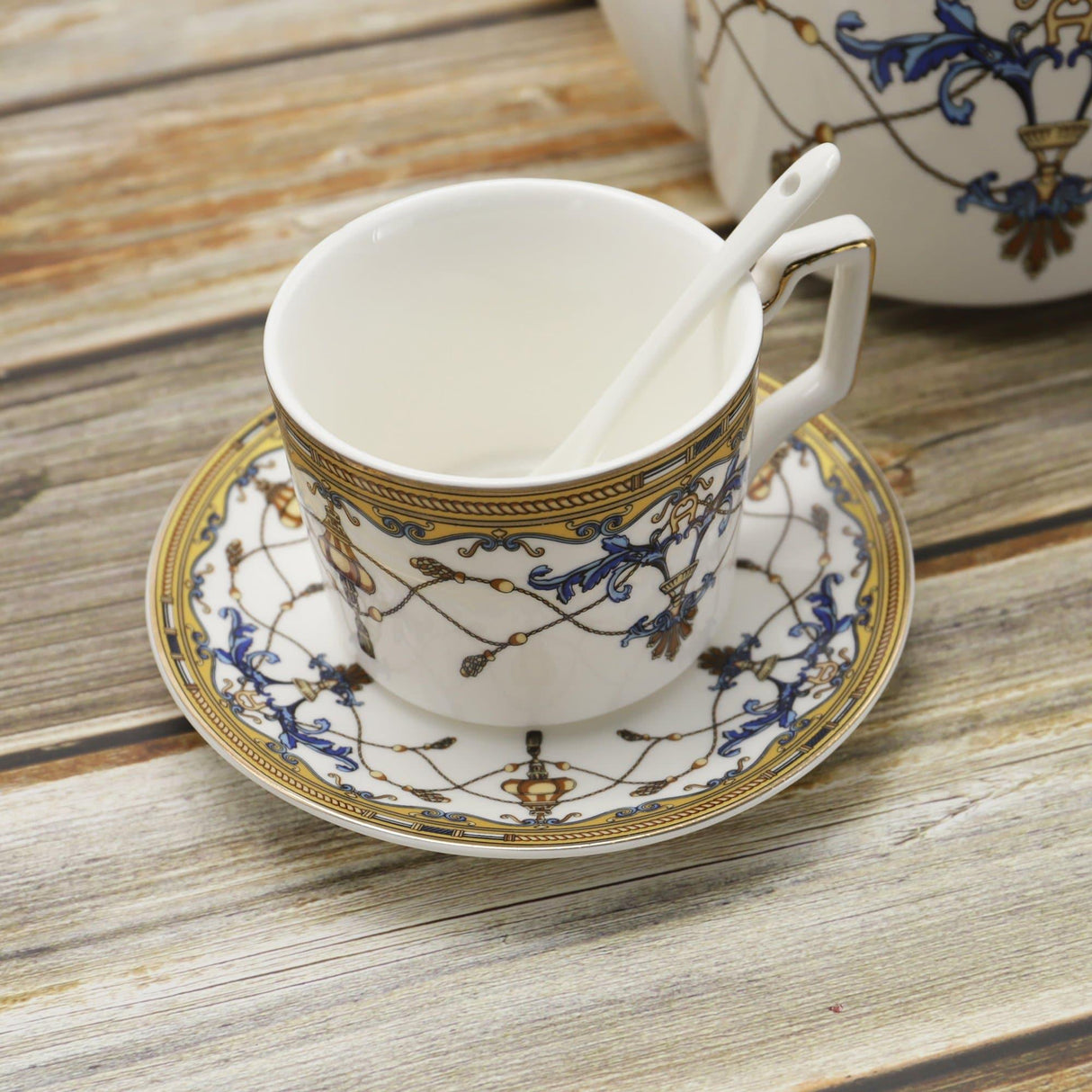 15 Pieces British Porcelain Tea Sets