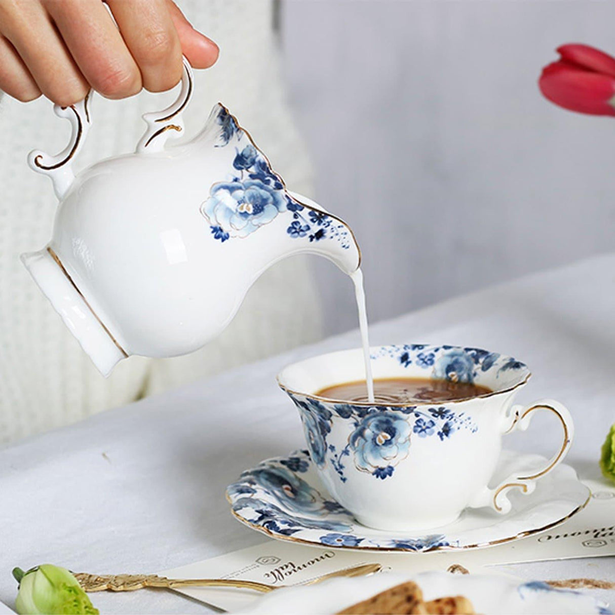 15 Pieces Blue Flowers Porcelain Tea Set