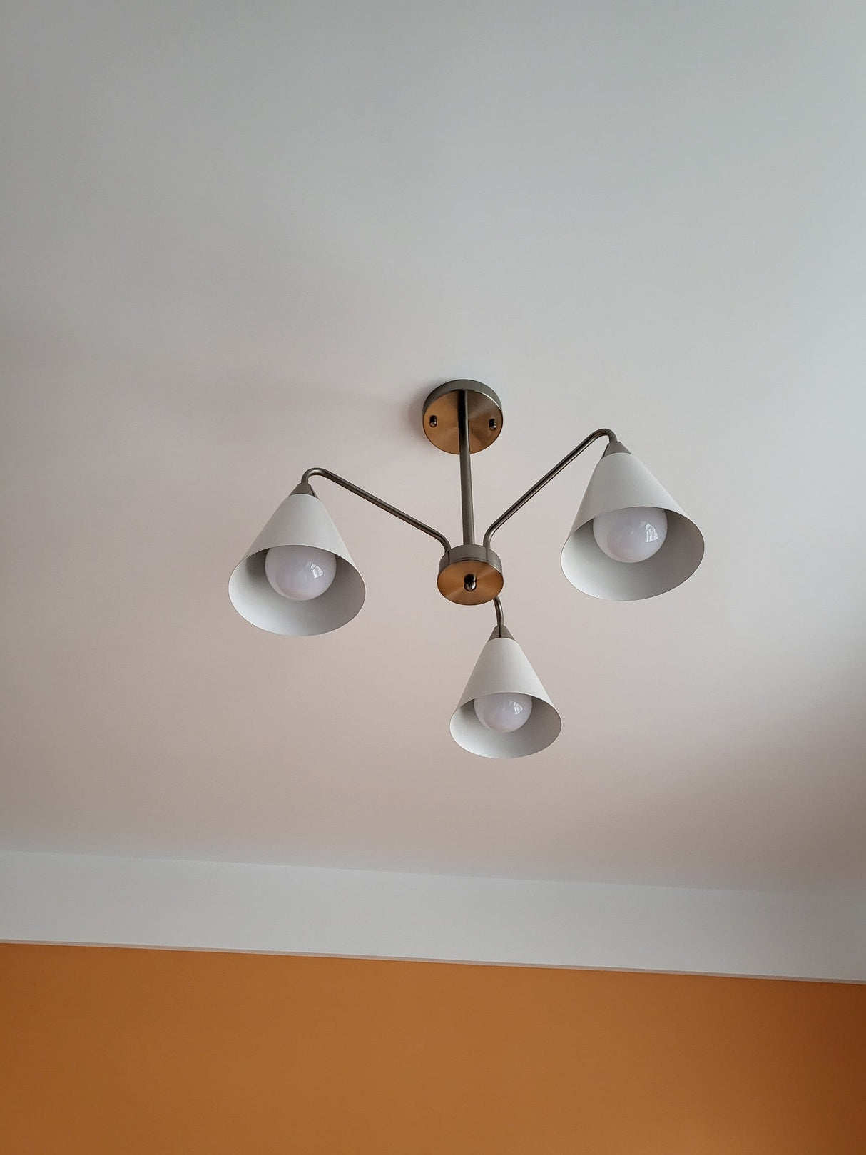 Fashion Cono Chandelier