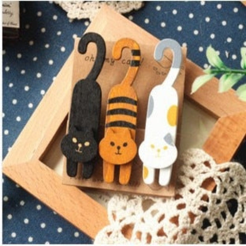 Cute Cat Wood Clip Set