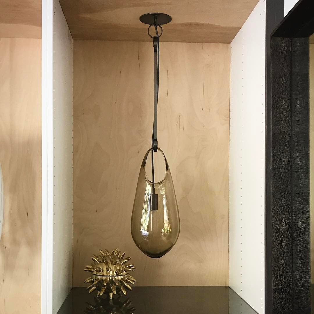 Hold Pendant Light