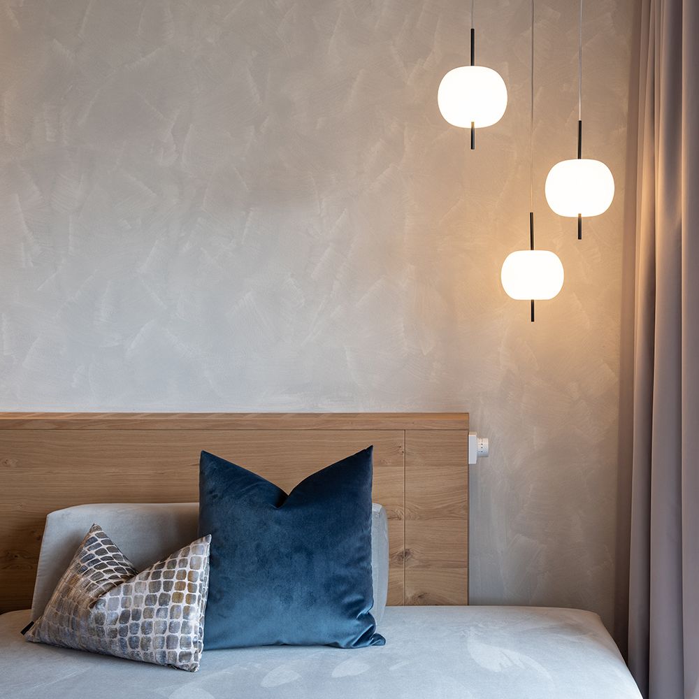 Kushi Pendant Light