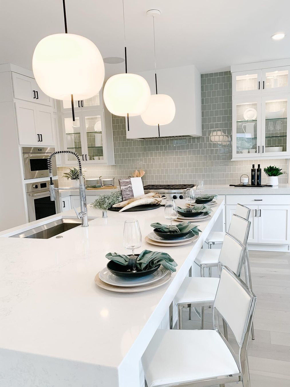 Kushi Pendant Light