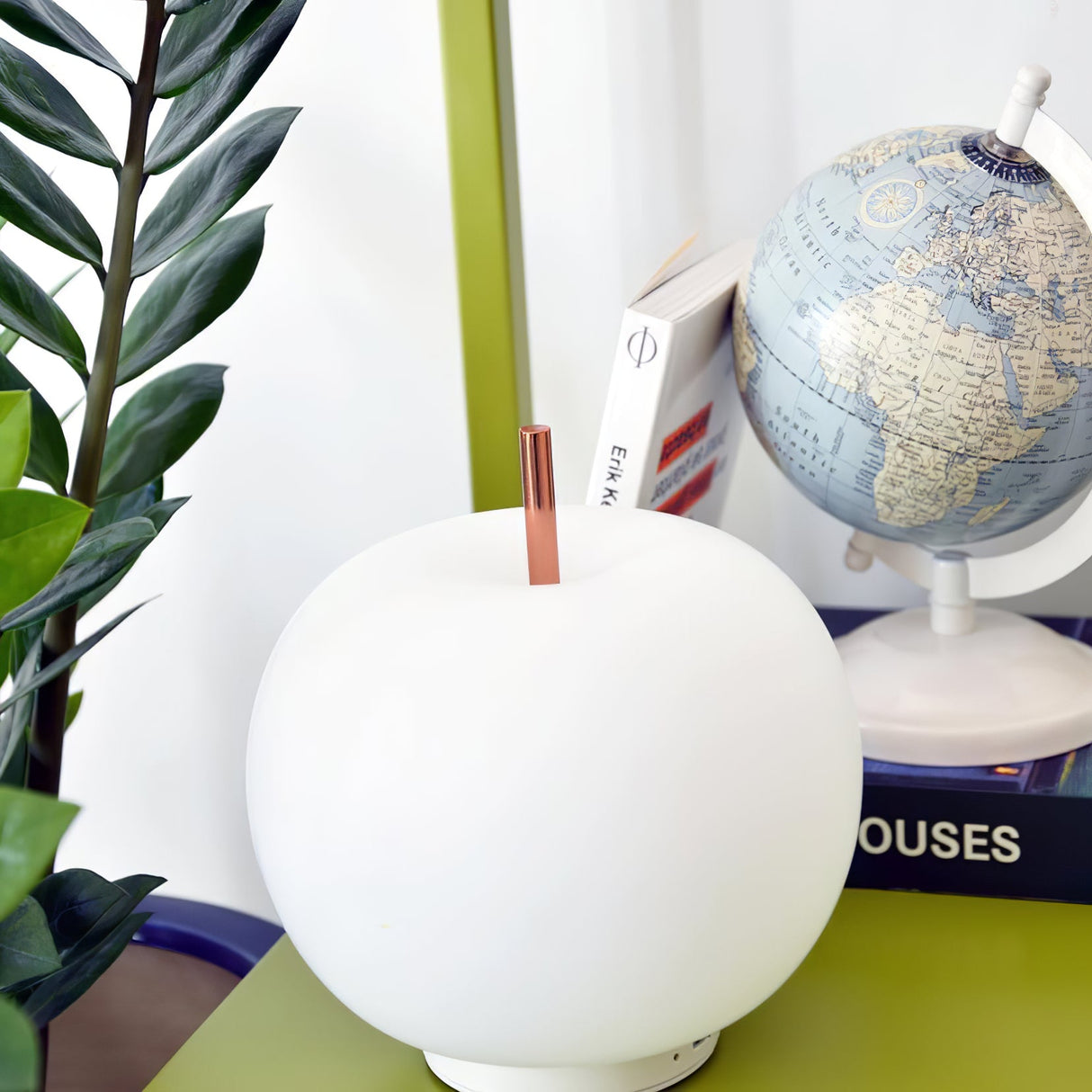 Kushi Table Light