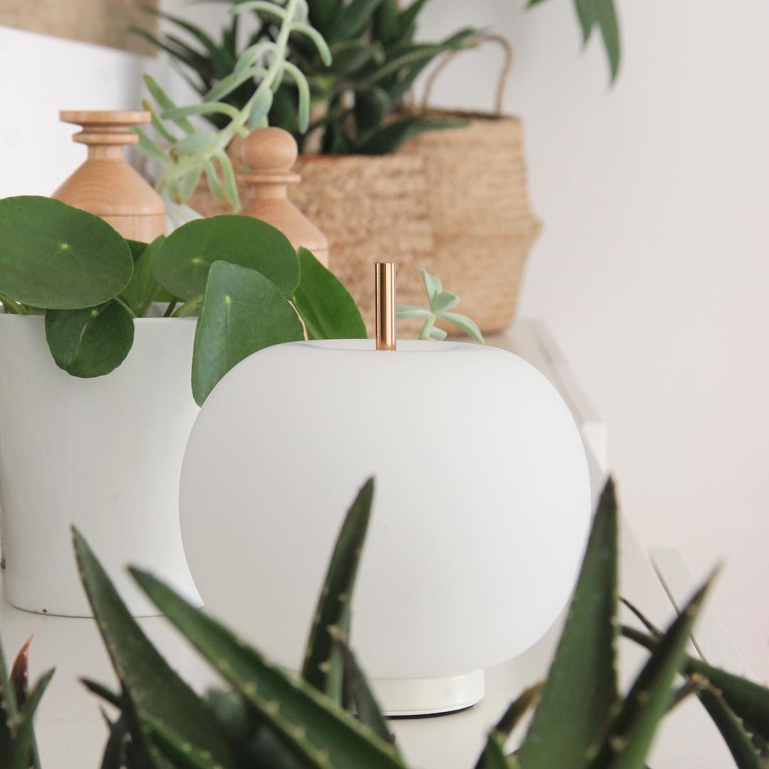 Kushi Table Light