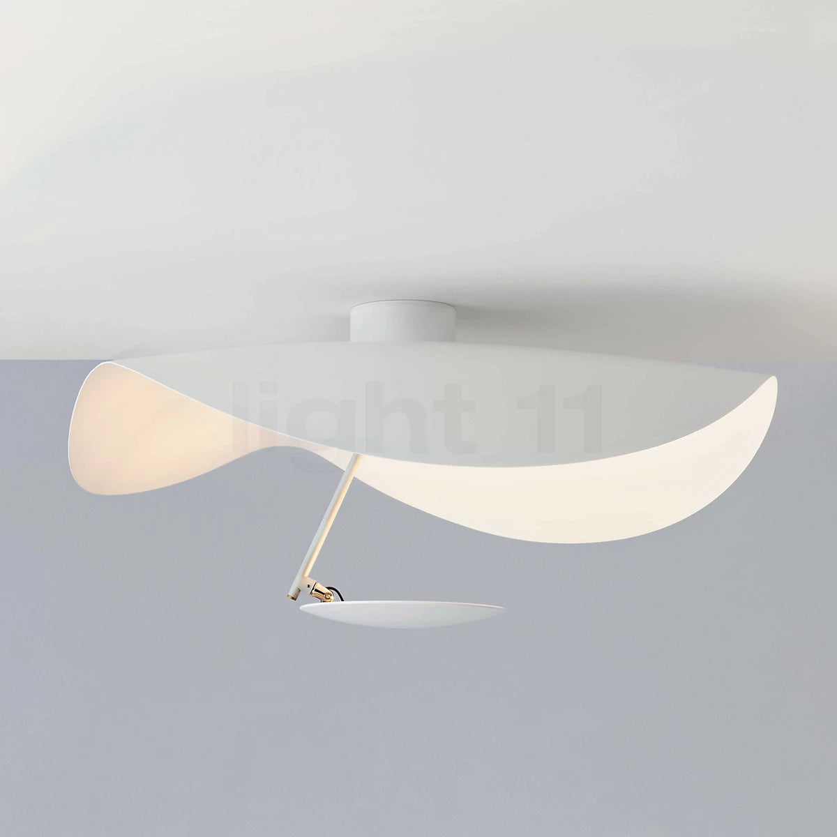 Lederam Manta Ceiling Light