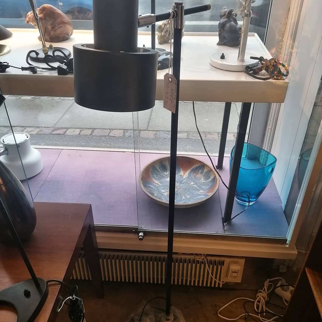 Lento Table Lamp
