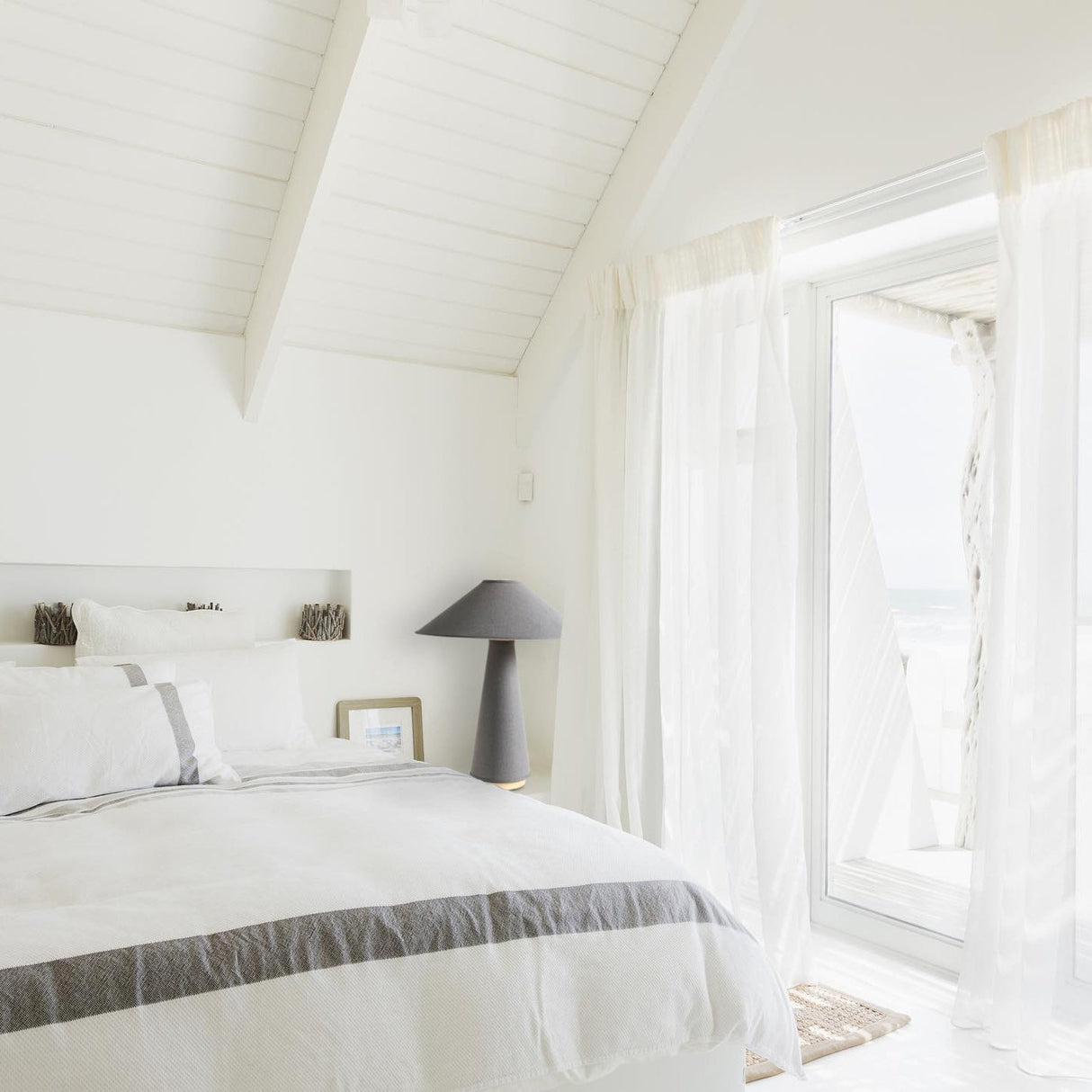 Linden Table Lamp