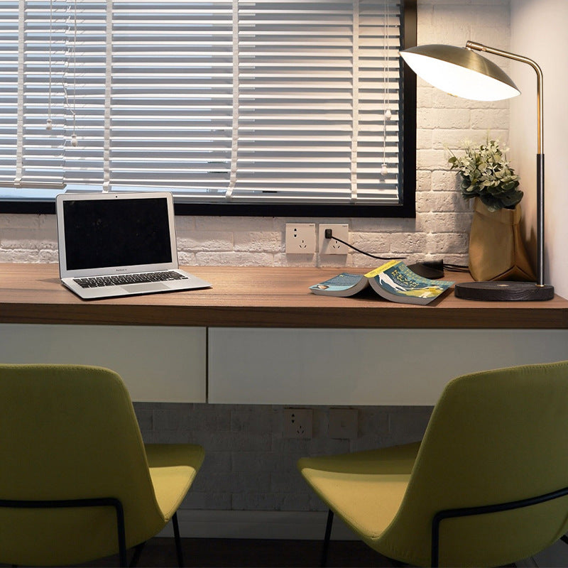 Marvin Desk Lamp