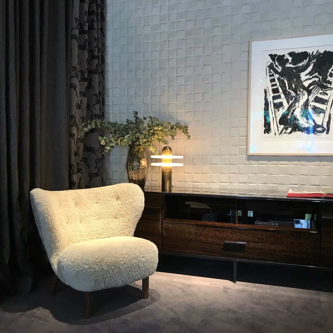 Median Table Lamp