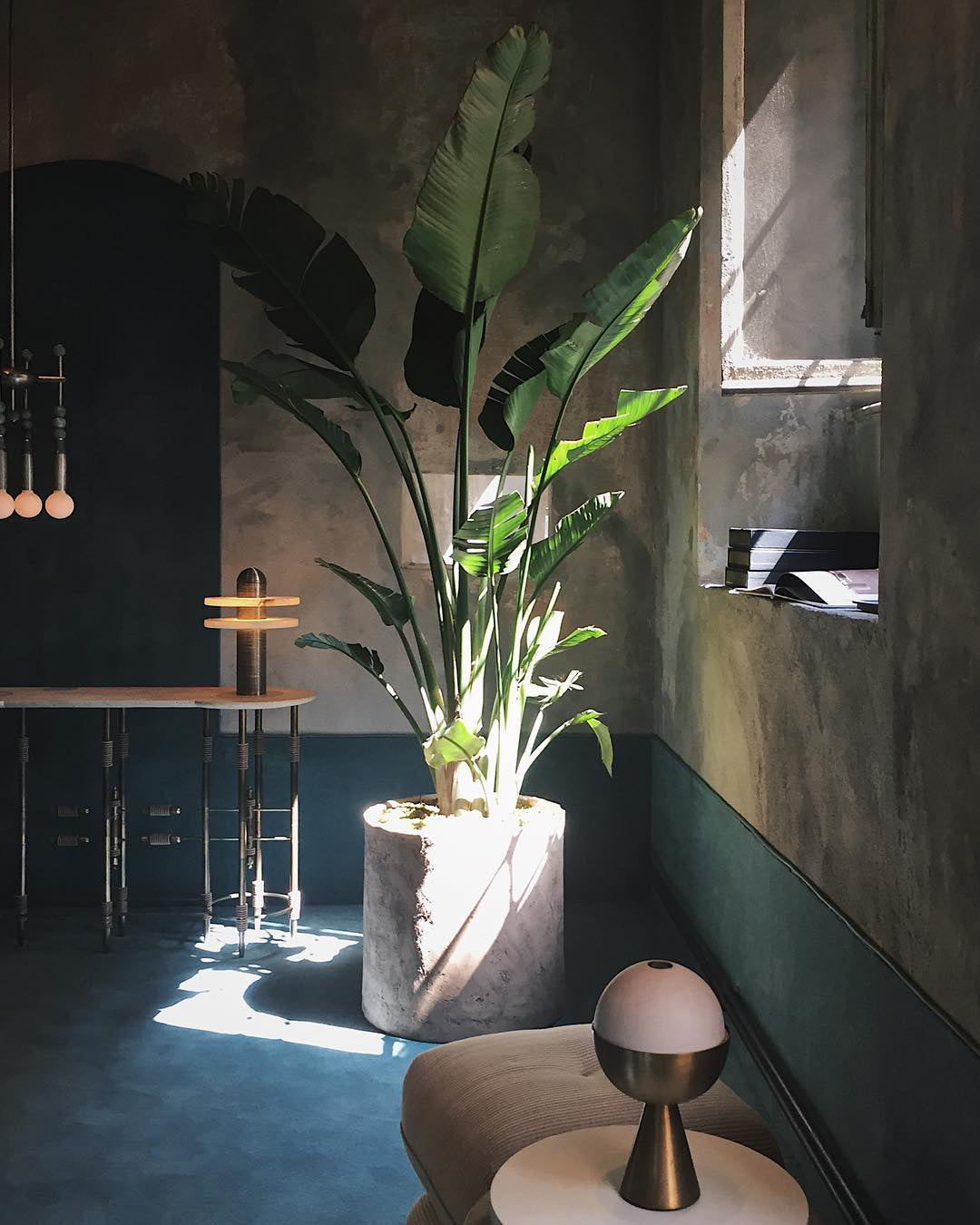 Median Table Lamp