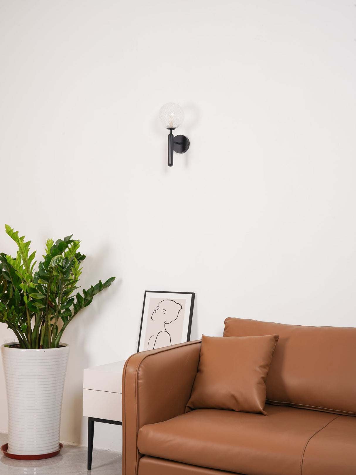 Miira Wall Light