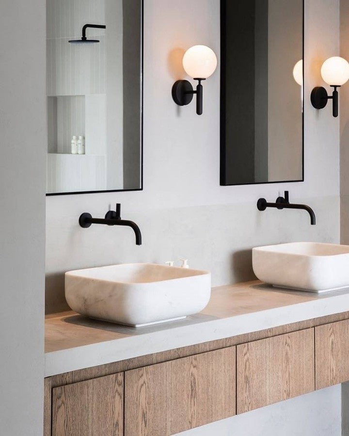 Miira Wall Light
