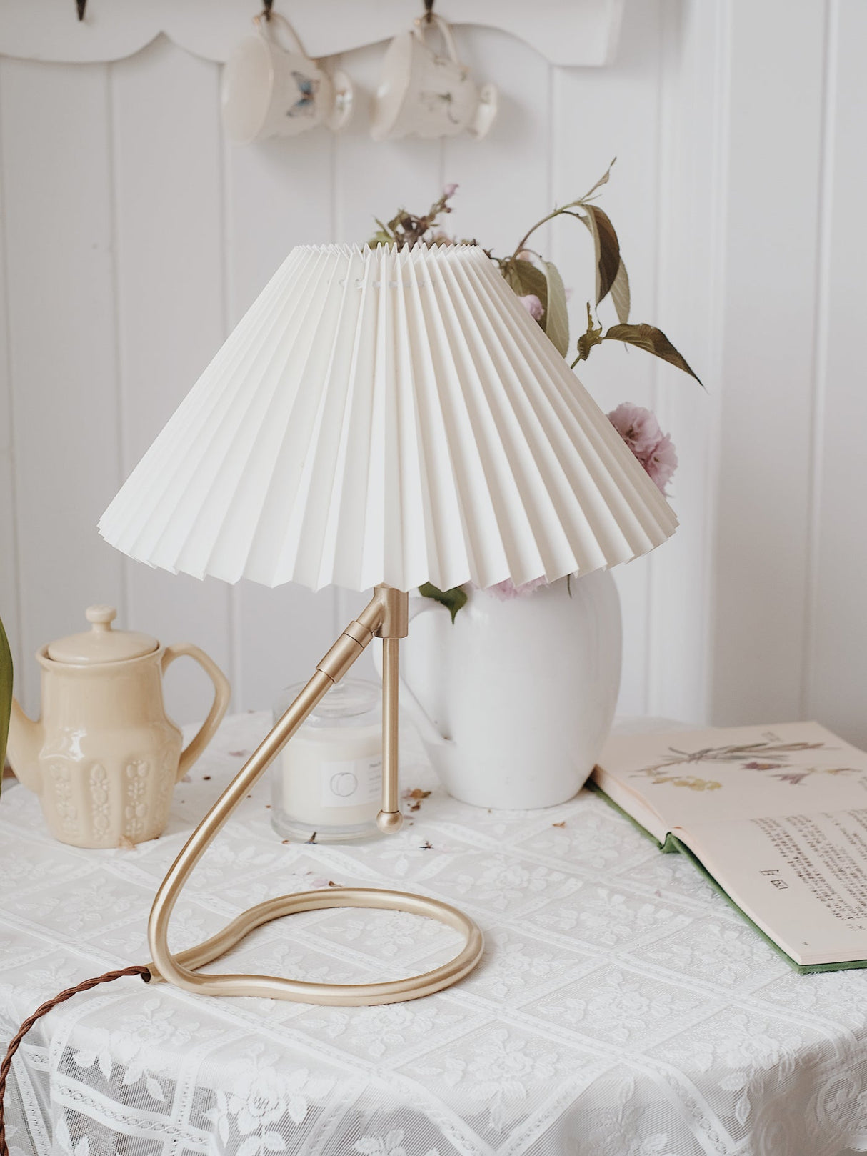 Model 306 Paper Table Lamp