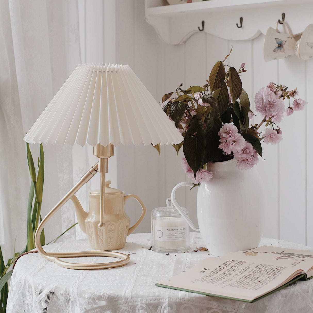 Model 306 Paper Table Lamp