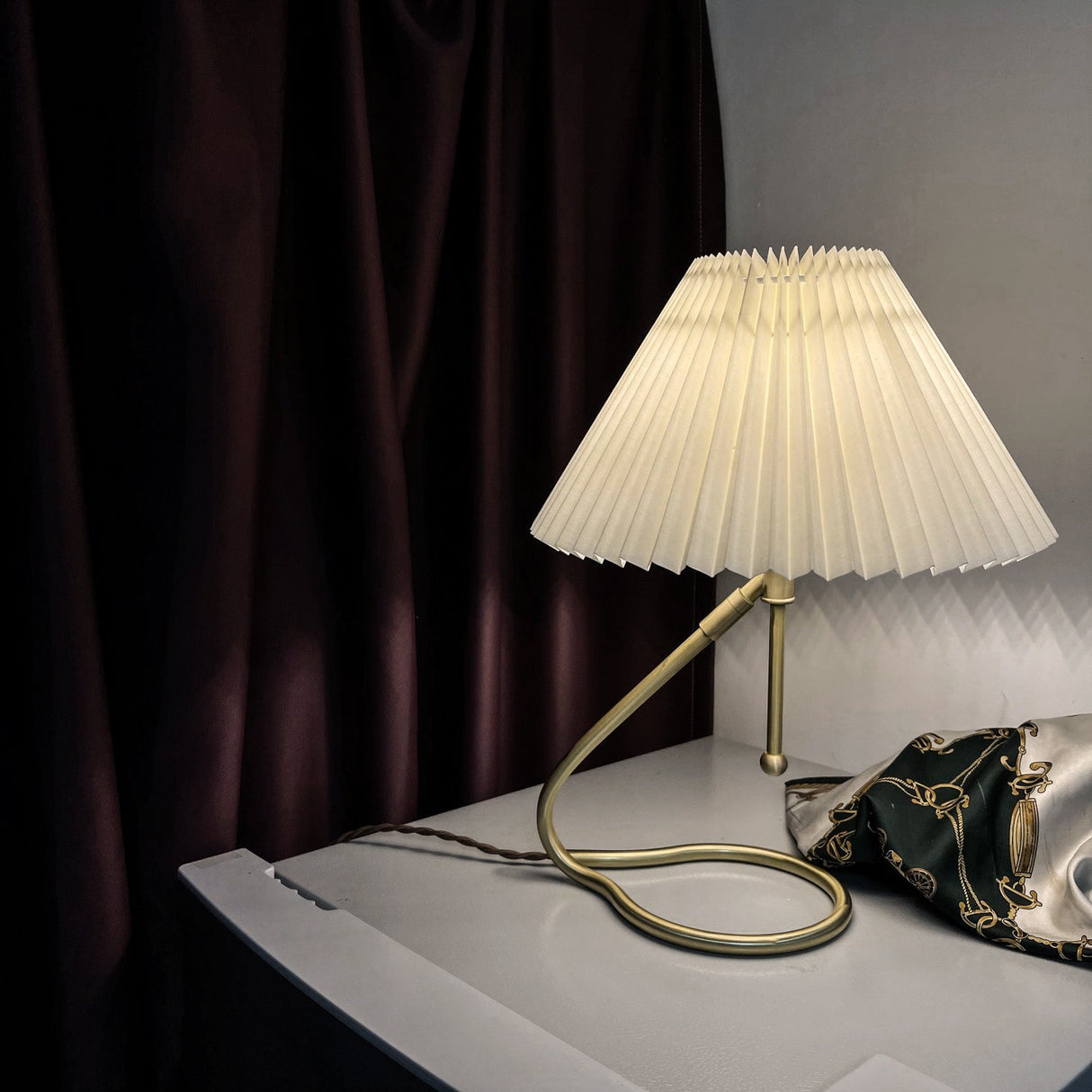 Model 306 Paper Table Lamp