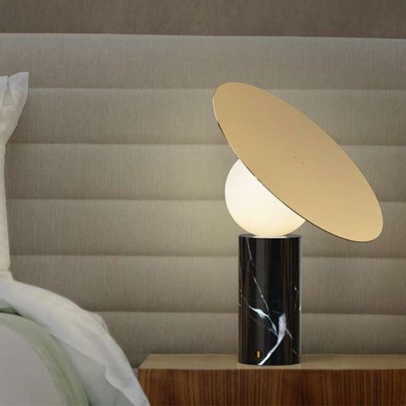 Bola Disc Table Lamp in Marquina Marble