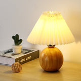 Ballet pleated Table Lamp