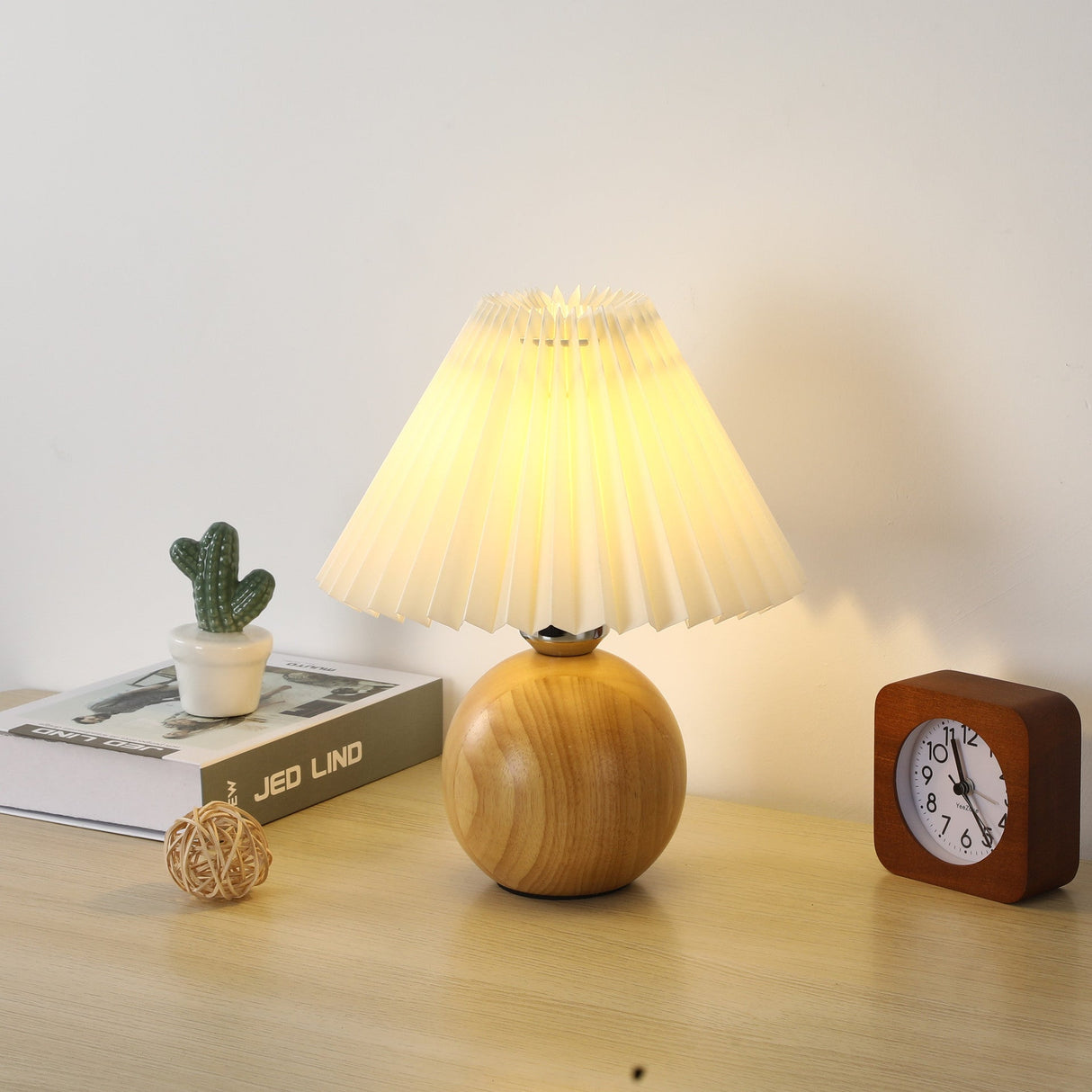 Ballet pleated Table Lamp