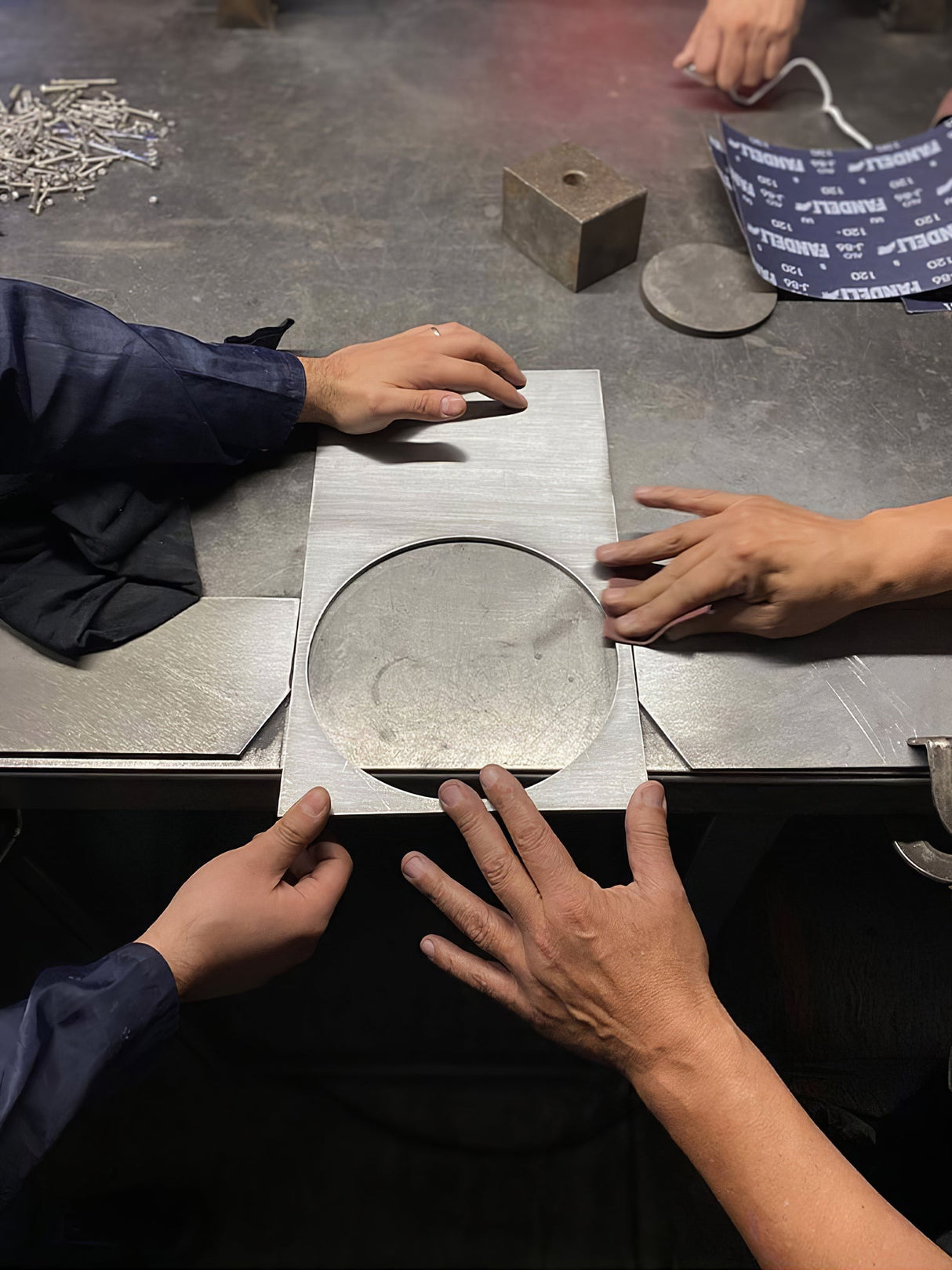 Metallic Reflection Table Lamp