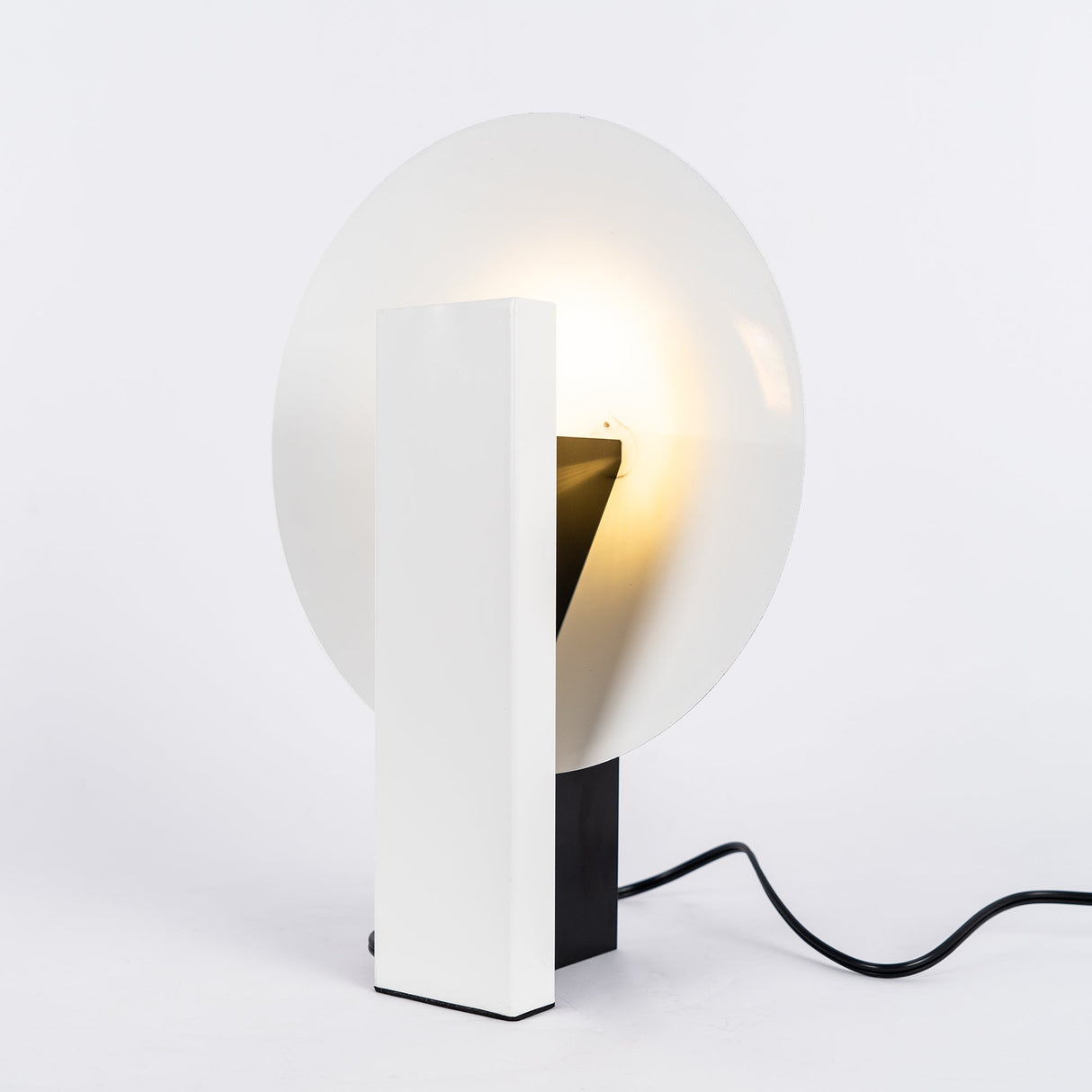 Orbe Table Lamp