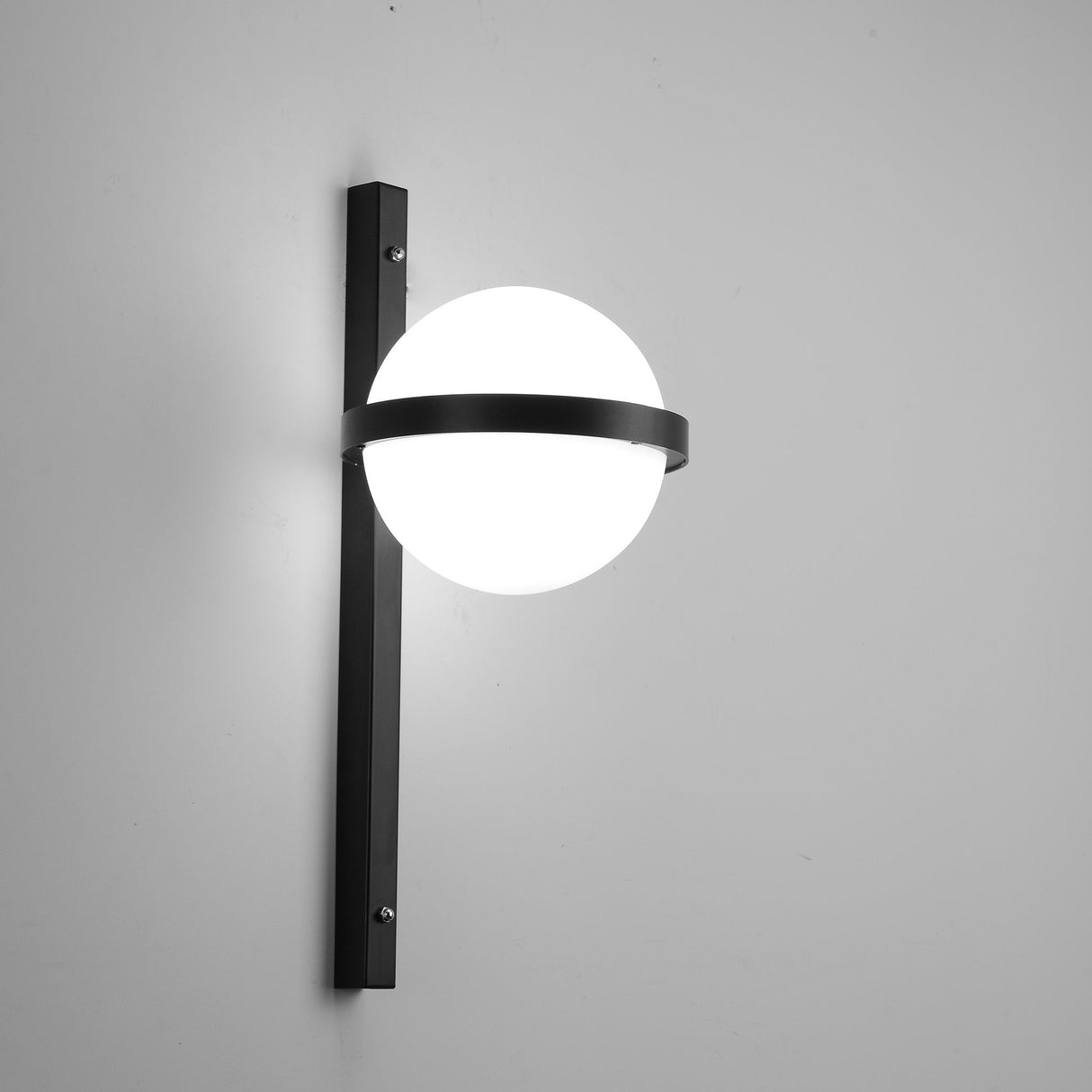 Palma Wall Lamp