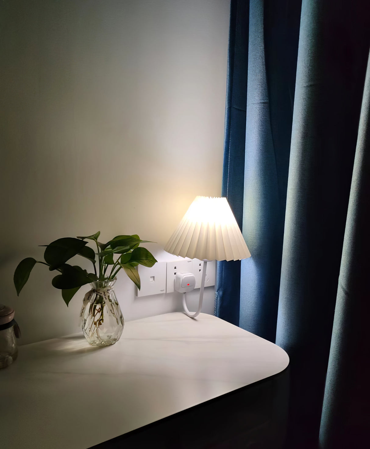 Plug-in Wall Light