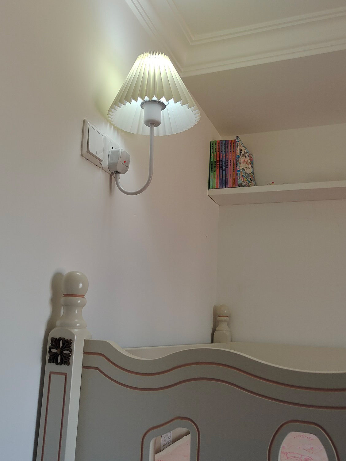 Plug-in Wall Light
