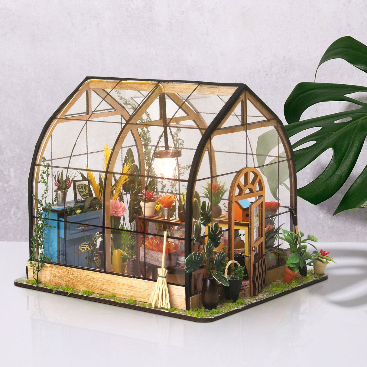 DIY Dollhouse Kit, Green Plants Flower Shop