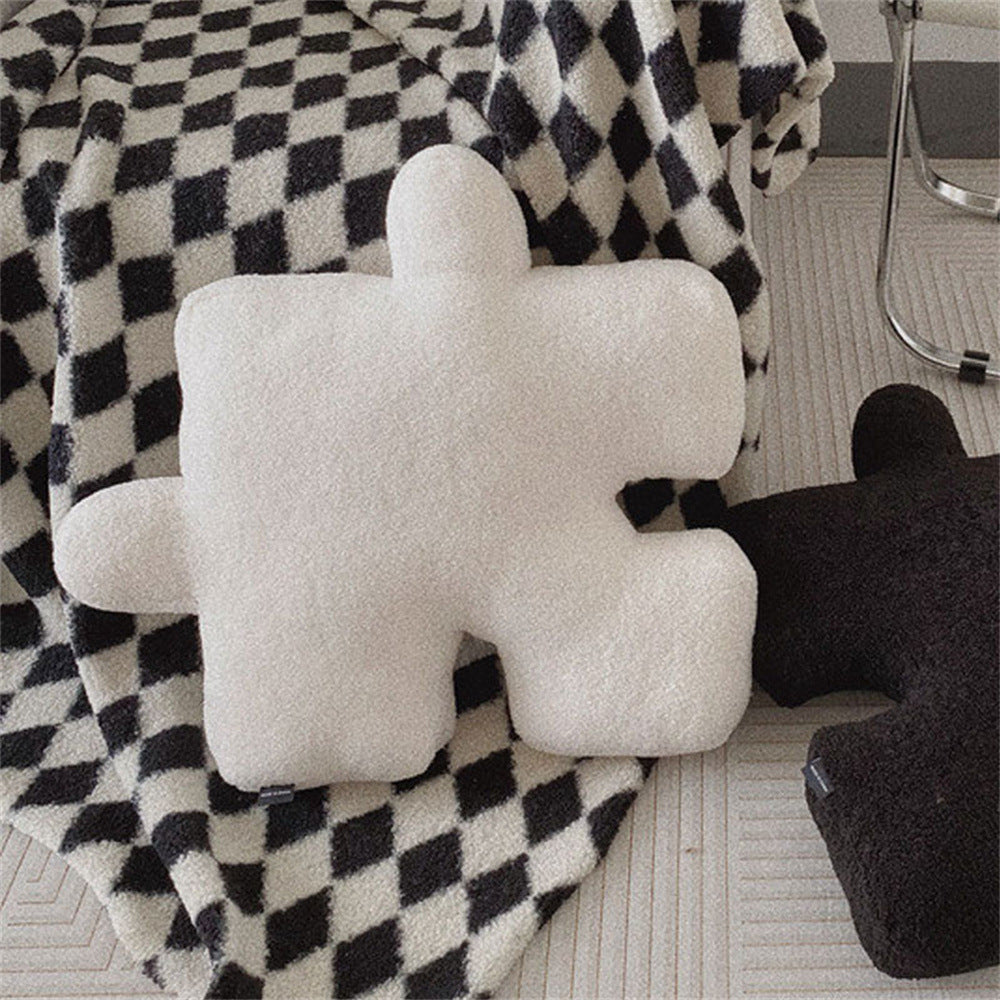 Black and White Throw Pillow Set