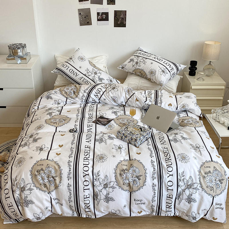 Romantic Manor Style Bedding Set