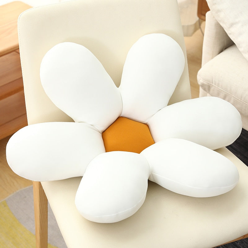 Nordic White Flower Daisy Pillow