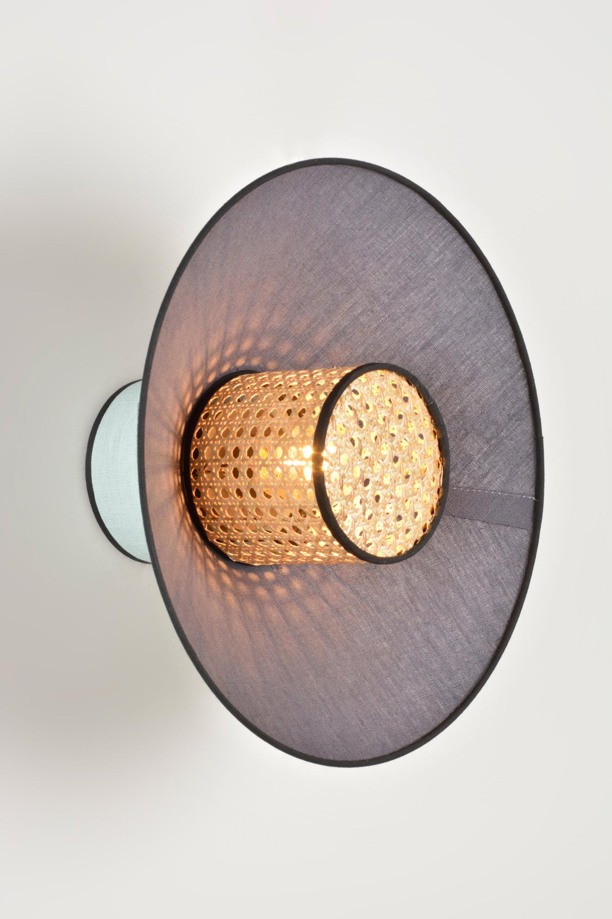 Singapour Conical Wall Light