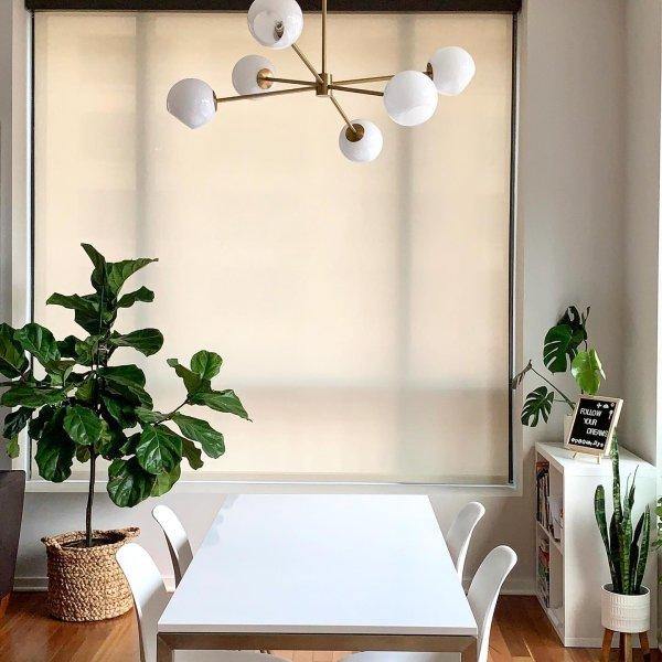 Staggered Glass 6-Light Chandelier