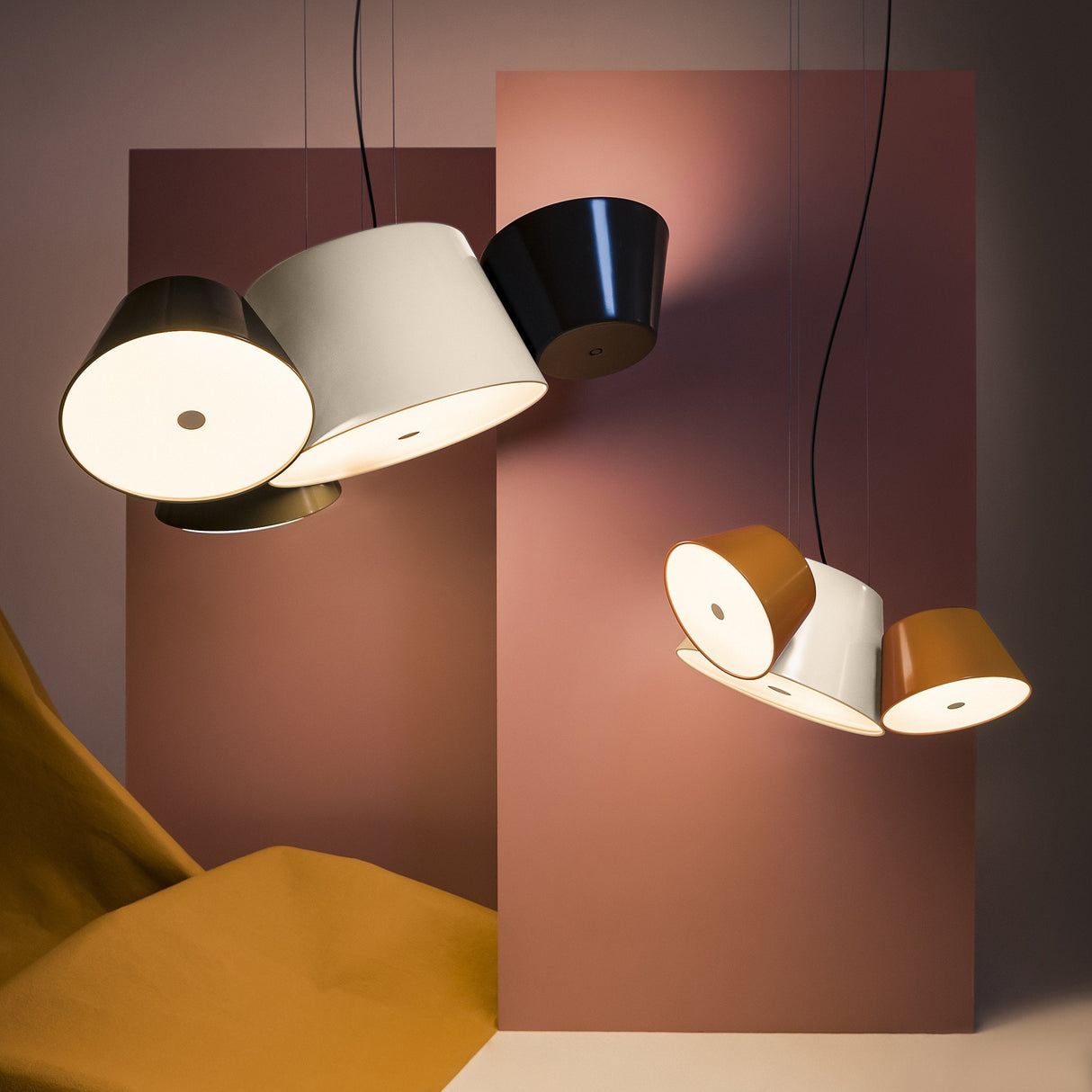 Tam Tam Chandelier