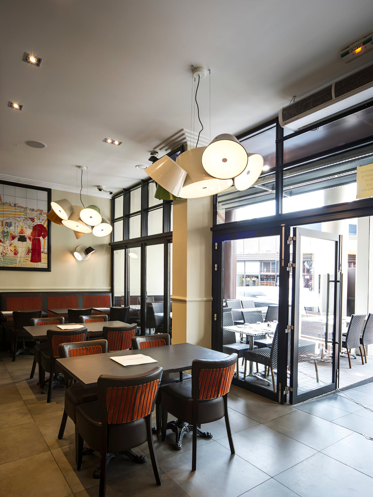 Tam Tam Chandelier