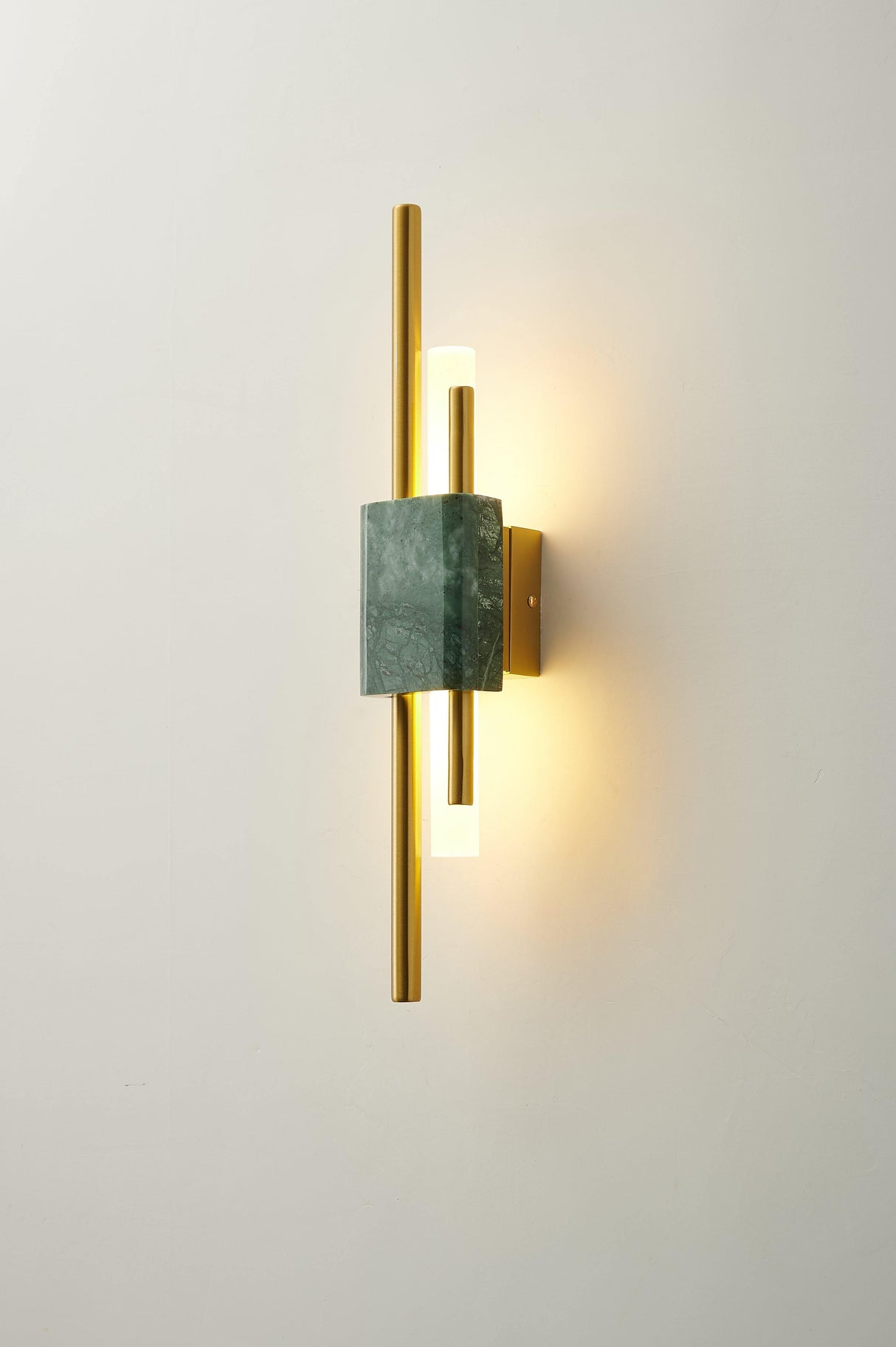 Tanto Wall Light