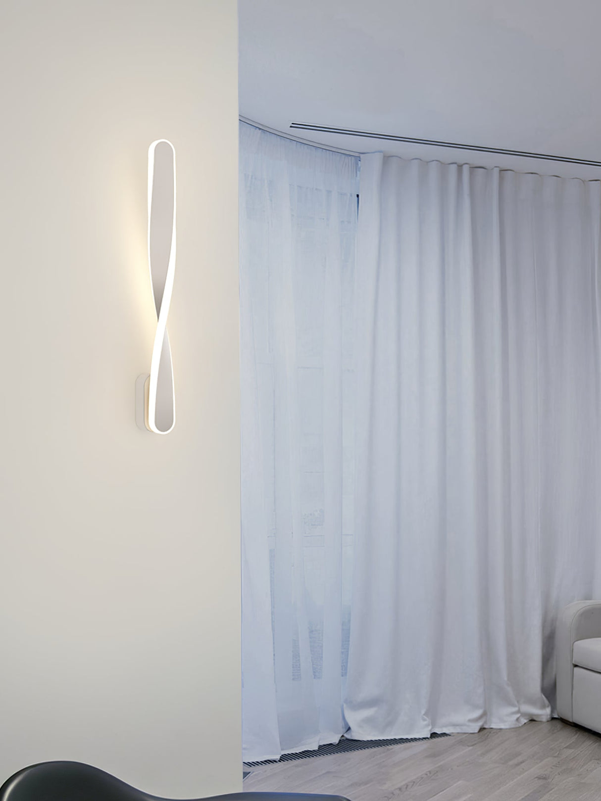 Twisted LED Wall Light
