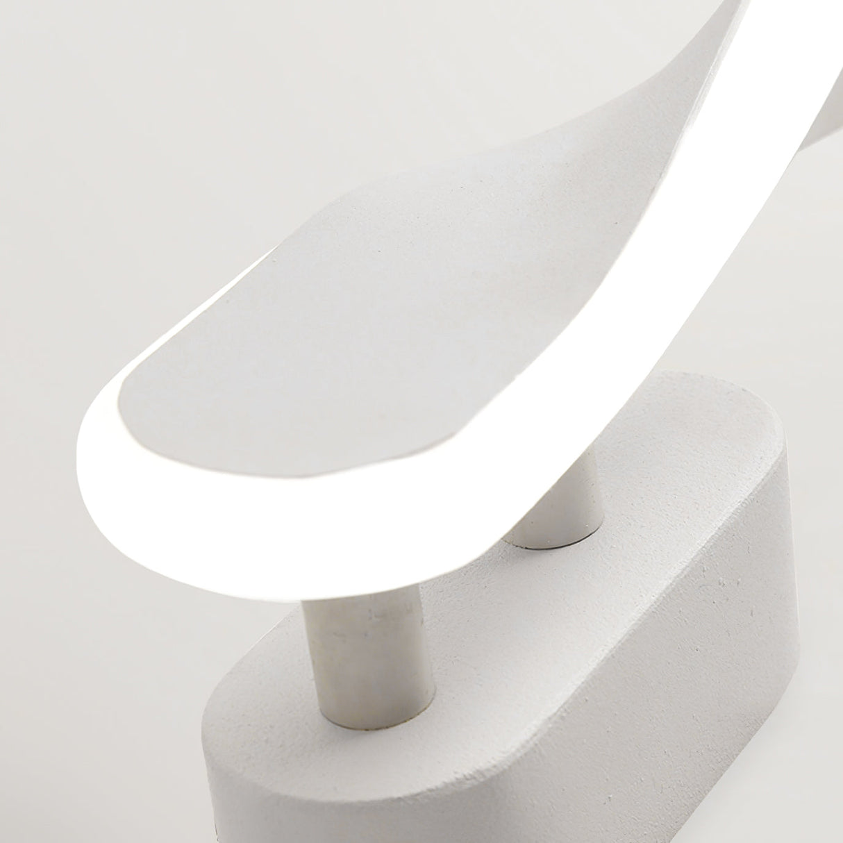 Twisted LED Wall Light