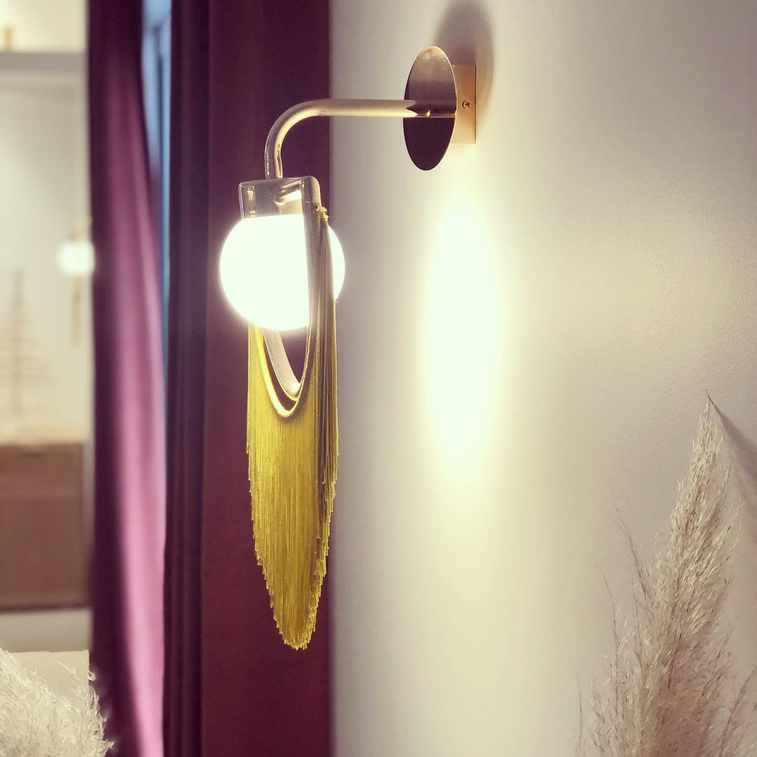 Wink Wall Lamp