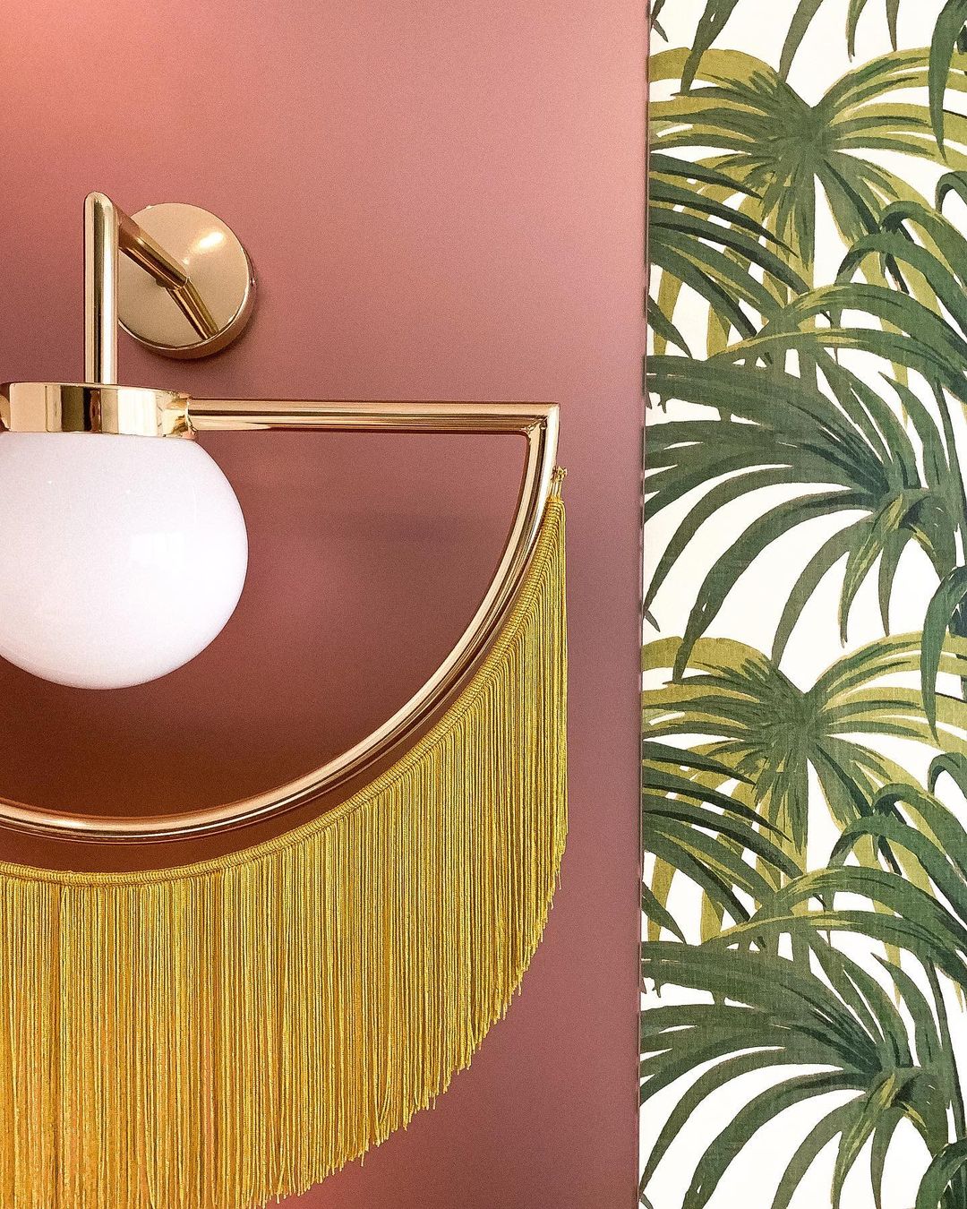 Wink Wall Lamp
