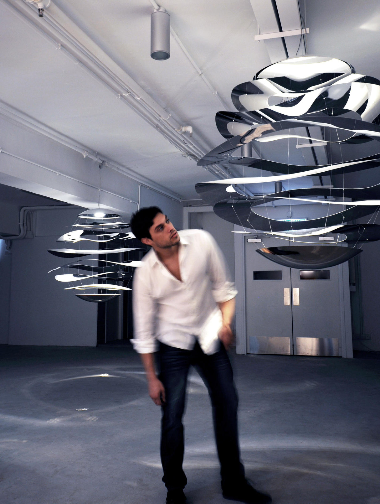 Buckle Chandelier Large by Innermost