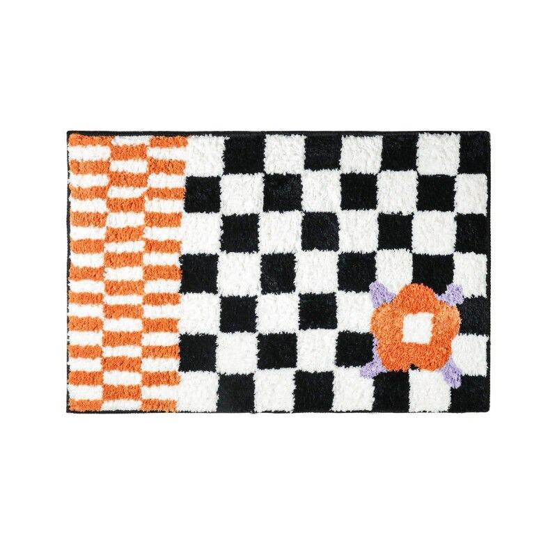 Checkerboard Flower Accent Rug